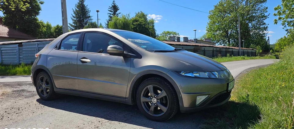 Honda Civic cena 18500 przebieg: 221000, rok produkcji 2007 z Pieszyce małe 29